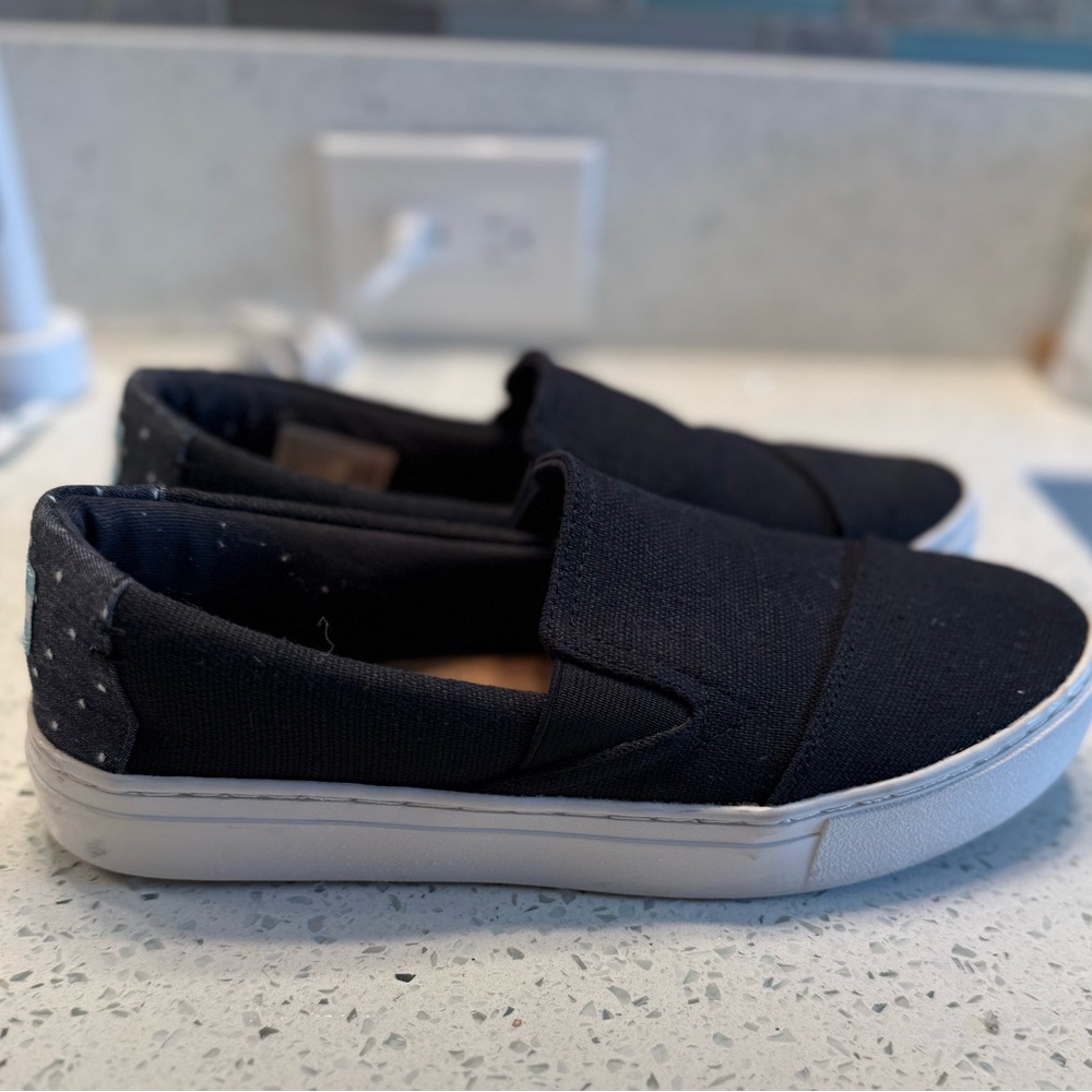 Toms Black Canvas Luca Slip-Ons W8.5